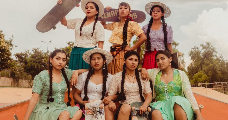 2829 Woman Photos celebrating indigenous Bolivian women in extreme sports | Huck